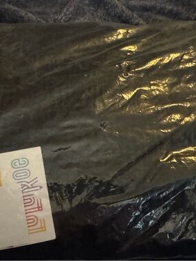 LuLaRoe Mimi Women's Wrap in Black